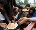 Pakistan flood death toll crosses 1,000-mark; countries step in with aid