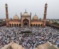 After 2 yrs, devotees offer Eid prayers in mosques in large numbers