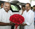 KCR eyes electoral pie beyond Telangana, to launch national party