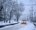 Snowfall, rains, roads closes, avalanche warning... It's all happening up north