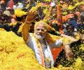 Modi: Cong busy digging my grave, while I'm working for poor