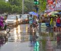 Heavy unseasonal rains lash Mumbai