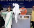 Mamata sits overnight in 'dharna' against Centre