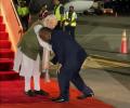 PM of Papua New Guinea touches Modi's feet on arrival