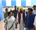 Mamata backs Kejriwal, to vote against central ordinance