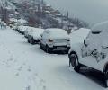 Snowfall, rain hit normal life in Himachal; 720 roads blocked