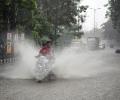 Sudden downpour floods Delhi, Mumbai gets a respite