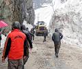 Avalanche Hits Sonamarg: Tourists Stranded