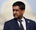 Ro Khanna may throw his hat in the ring for presidency