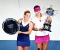 Li overwhelms Cibulkova to claim Australian Open