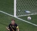 Ten-man Belgium end Korea's hopes with 1-0 win