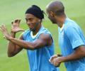 Barca to unleash Henry, Ronaldinho