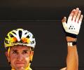 Spaniard Sastre wins Tour de France