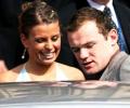 Rooney weds childhood girlfriend