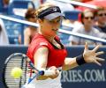 Clijsters sets up clash with Kuznetsova