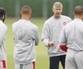 Free-scoring Arsenal prepare for Man Utd test