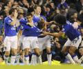 Everton draw with Spurs after Defoe penalty miss