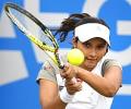 Sania stuns Czink to enter semis