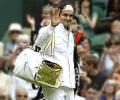 Federer starts campaign with military precision