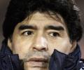 Maradona to review Argentina role