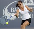 Radwanska sets up Kuznetsova final at San Diego 