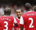 Champions Chelsea and Arsenal claim 6-0 wins