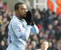 Rejuvenated AC Milan sign Man City's Robinho