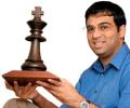 Anand, Carlsen set for No. 1 battle at London