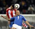 Unimpressive Italy, France leave fans wanting