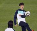 South Korea's mastery of new ball pays dividends 