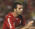 Brazilian Sandro strikes deal with Spurs