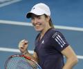 Henin reaches third final since comeback 