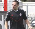 Ribery out for three weeks, no surgery needed