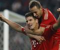 Ten-man Bayern charge six points clear