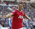 Hernandez double fires Man U four points clear