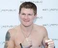 Former world champion Hatton hangs up gloves