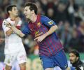 10-man Osasuna bring Levante down to earth, Barca thump Mallorca