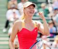 Sharapova beats top seed Azarenka