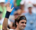 Murray crashes out, Federer cruises at Cincinnati