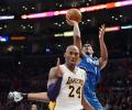 NBA: Magic get better of Howard, stun Lakers