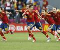 Spain beat Portugal on penalties, reach final