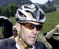 Armstrong steps down from charity Livestrong