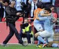 Manchester City hold off Chelsea to reach FA Cup final