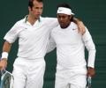 Paes-Stepanek lose in Montreal