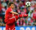 Bayern edge past Frankfurt, Hoffenheim crush Hamburg