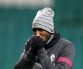 FA to probe alleged Anelka anti-semitic gesture