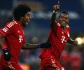 Bayern crush Schalke 4-0 to go 15 points clear