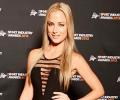 Pistorius' slain girlfriend's texts' to hold key