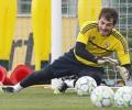 Casillas battling to win back place in Real team