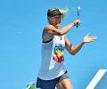 Sharapova gets match practice by roughing up young Oz boys